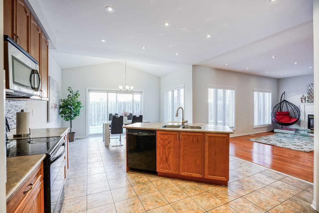 4 Coral Cove Crt, House detached with 4 bedrooms, 5 bathrooms and 6 parking in Markham ON | Image 8