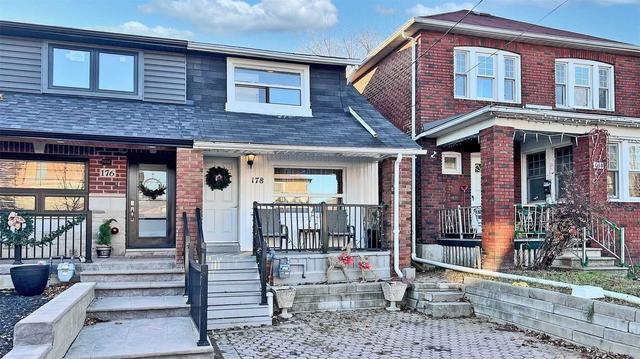 178 Rosethorn Ave, House semidetached with 2 bedrooms, 2 bathrooms and 1 parking in Toronto ON | Image 12