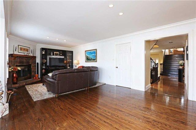 7 Brantwood Crt, House detached with 4 bedrooms, 5 bathrooms and 6 parking in Markham ON | Image 7