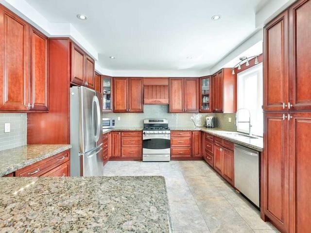 179 Kennard Ave, House detached with 3 bedrooms, 5 bathrooms and 8 parking in Toronto ON | Image 5