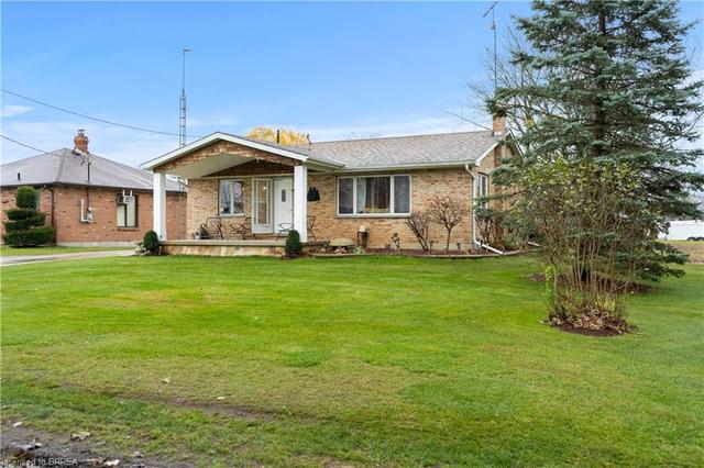 3 Howey Avenue, House detached with 2 bedrooms, 1 bathrooms and 10 parking in Norfolk County ON | Image 5