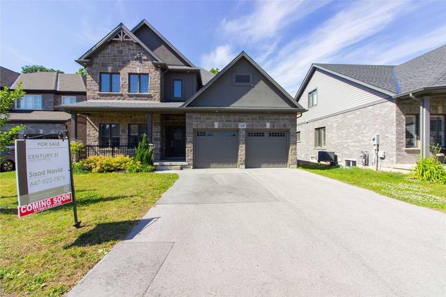 7497 Lionshead Ave, House detached with 3 bedrooms, 3 bathrooms and 6 parking in Niagara Falls ON | Image 1