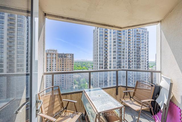 1826 - 500 Doris Ave, Condo with 2 bedrooms, 2 bathrooms and 1 parking in Toronto ON | Image 17