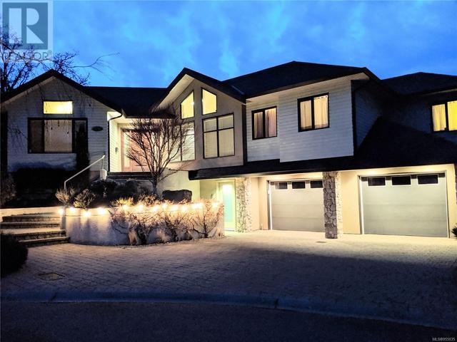 4115 Rogers Ridge, House detached with 4 bedrooms, 4 bathrooms and 2 parking in Saanich BC | Image 3