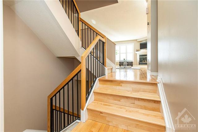 1554 Henri Lauzon Street, Townhouse with 3 bedrooms, 3 bathrooms and 4 parking in Ottawa ON | Image 5