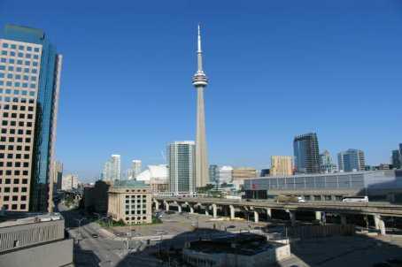 803 - 10 Yonge St, Condo with 2 bedrooms, 2 bathrooms and 1 parking in Toronto ON | Image 2