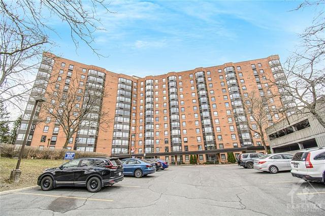 1201 - 80 Sandcastle Drive, Condo with 2 bedrooms, 2 bathrooms and 1 parking in Ottawa ON | Image 1