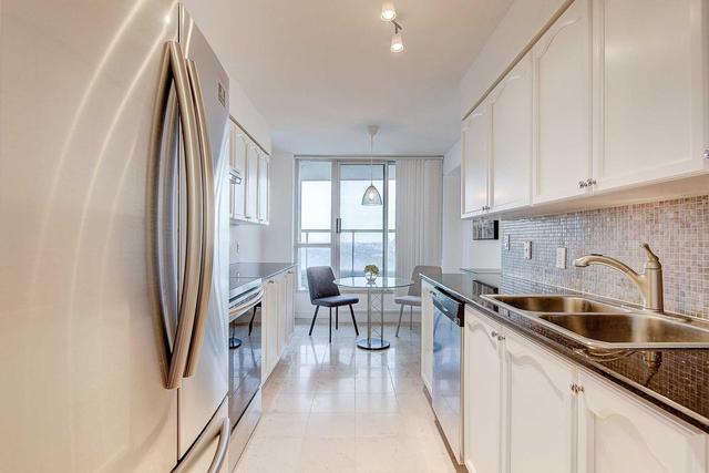 3806 - 23 Hollywood Ave, Condo with 2 bedrooms, 2 bathrooms and 1 parking in Toronto ON | Image 7