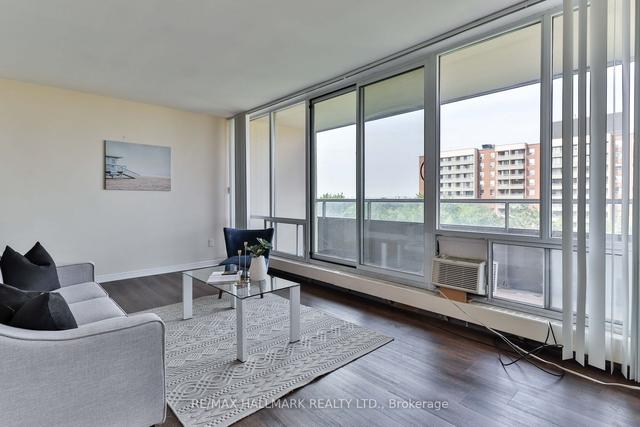 701 - 9 Four Winds Dr, Condo with 2 bedrooms, 1 bathrooms and 1 parking in Toronto ON | Image 28