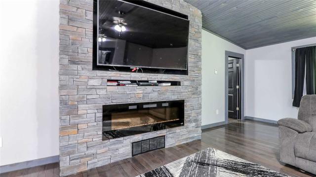 1060 Baseline Rd, House detached with 4 bedrooms, 2 bathrooms and 27 parking in Gravenhurst ON | Image 12