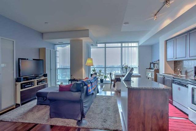 705 - 215 Fort York Blvd, Condo with 2 bedrooms, 2 bathrooms and 1 parking in Toronto ON | Image 8