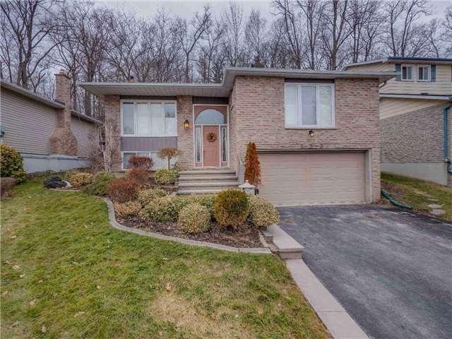153 Forest Rd, House detached with 2 bedrooms, 3 bathrooms and 2 parking in Brantford ON | Image 1