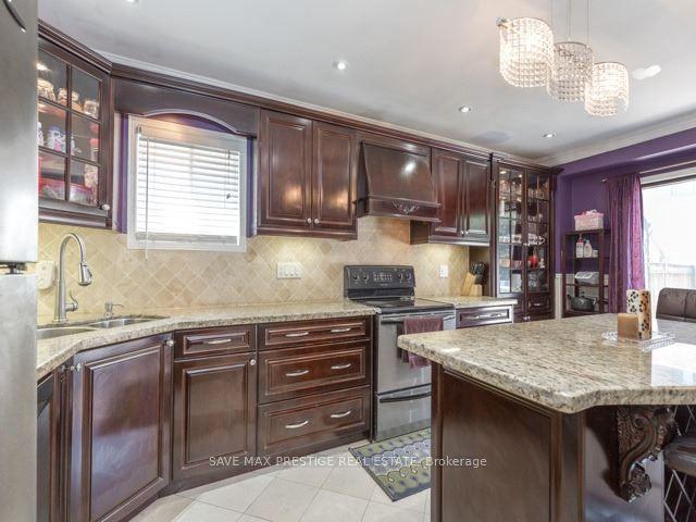 4 Cedarwood Cres, House detached with 3 bedrooms, 4 bathrooms and 6 parking in Brampton ON | Image 16