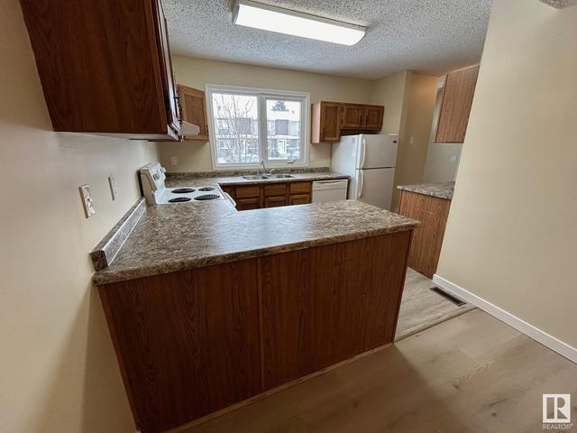 76 - 3115 119 St Nw, House attached with 3 bedrooms, 1 bathrooms and null parking in Edmonton AB | Image 6