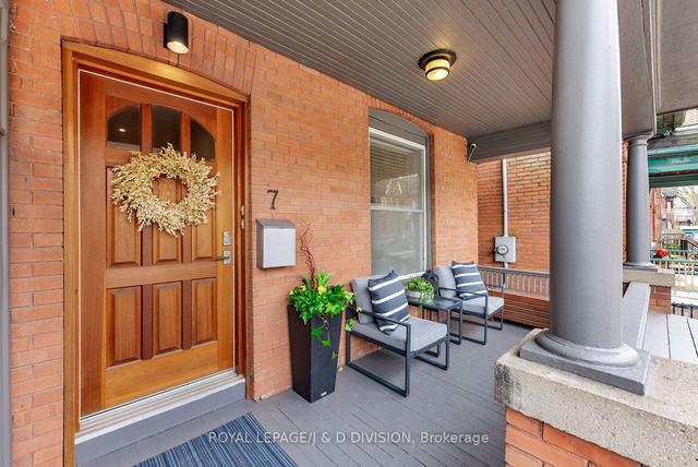 7 Earnbridge St, House semidetached with 3 bedrooms, 3 bathrooms and 2 parking in Toronto ON | Image 12