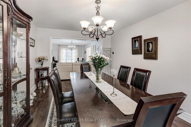20 Timothy Crt, House detached with 4 bedrooms, 5 bathrooms and 6 parking in Toronto ON | Image 4