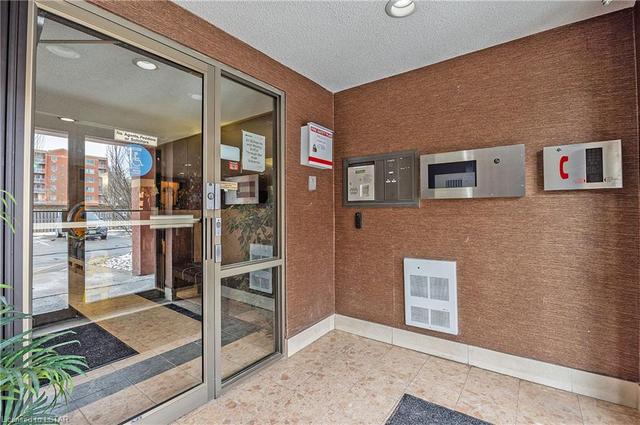 103 - 95 Baseline Road W, House attached with 2 bedrooms, 2 bathrooms and 1 parking in London ON | Image 29