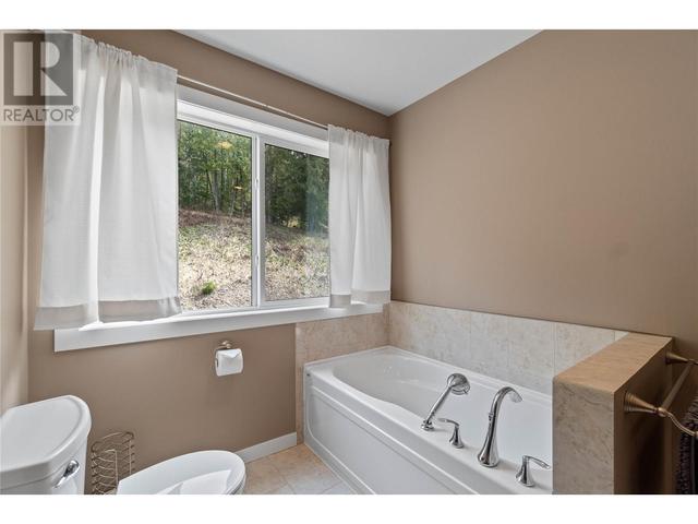 8097 Seed Road, House detached with 5 bedrooms, 4 bathrooms and 4 parking in North Okanagan F BC | Image 54