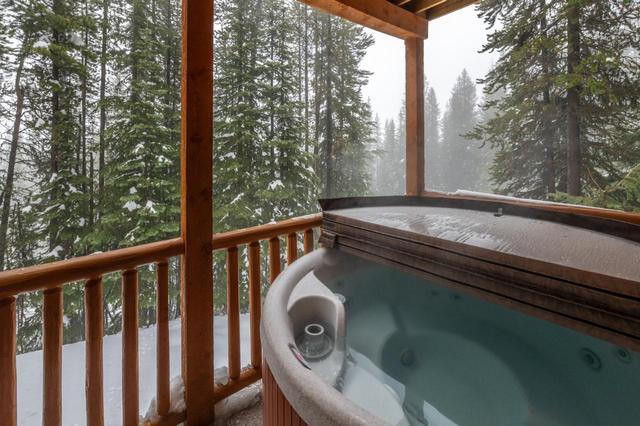 228 Wapiti Creek Road, House detached with 9 bedrooms, 4 bathrooms and 1 parking in Kootenay Boundary E BC | Image 29