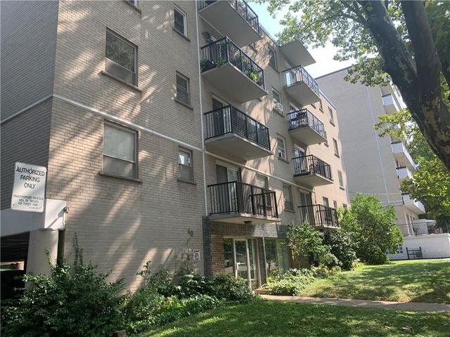 203 - 40 Robinson Street, Condo with 1 bedrooms, 1 bathrooms and 1 parking in Hamilton ON | Image 4