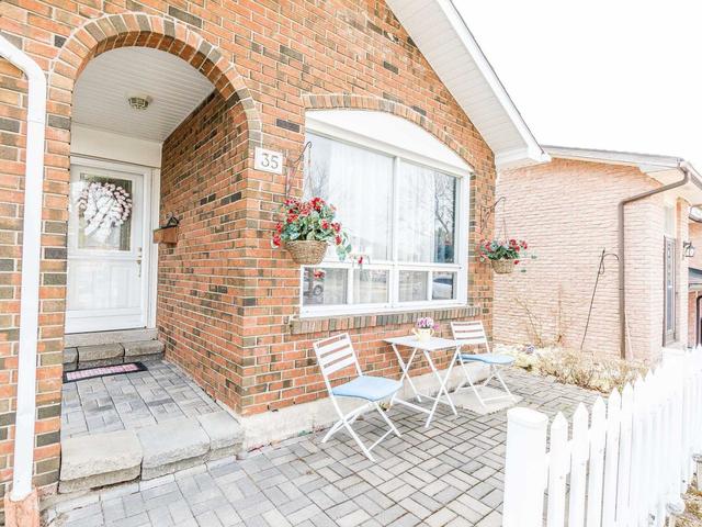 35 Camberley Cres, House semidetached with 3 bedrooms, 2 bathrooms and 4 parking in Brampton ON | Image 34