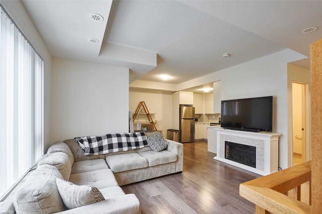 th #26 - 50 Orchid Place Dr, Townhouse with 2 bedrooms, 2 bathrooms and 1 parking in Toronto ON | Image 2