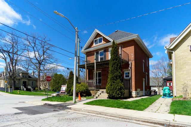 100 Mcclary Ave, House detached with 4 bedrooms, 3 bathrooms and 4 parking in London ON | Image 12