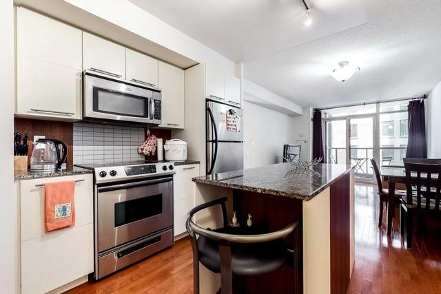 902 - 21 Carlton St, Condo with 2 bedrooms, 2 bathrooms and 0 parking in Toronto ON | Image 36