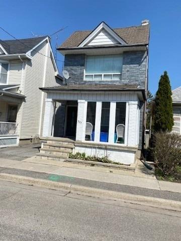 327 Albert St, House detached with 3 bedrooms, 3 bathrooms and 1 parking in Oshawa ON | Image 1