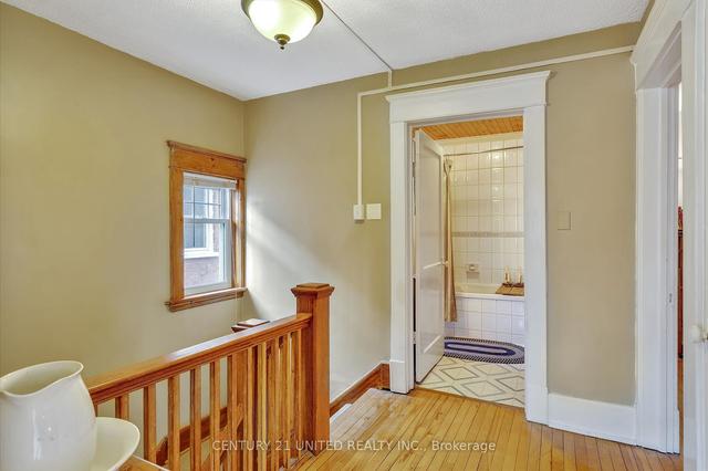 422 London St, House detached with 3 bedrooms, 1 bathrooms and 2 parking in Peterborough ON | Image 9