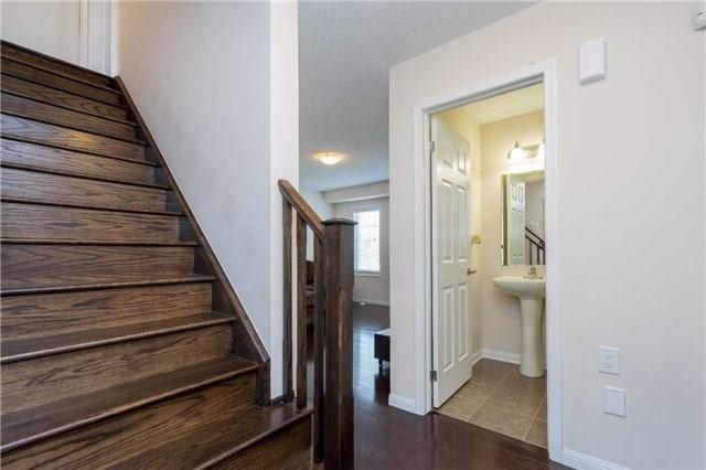 921 Brassard Circ, House attached with 3 bedrooms, 3 bathrooms and 1 parking in Milton ON | Image 8