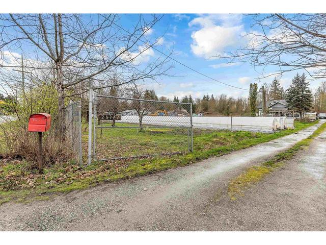 24344 Dewdney Trunk Road, House detached with 3 bedrooms, 3 bathrooms and null parking in Maple Ridge BC | Card Image