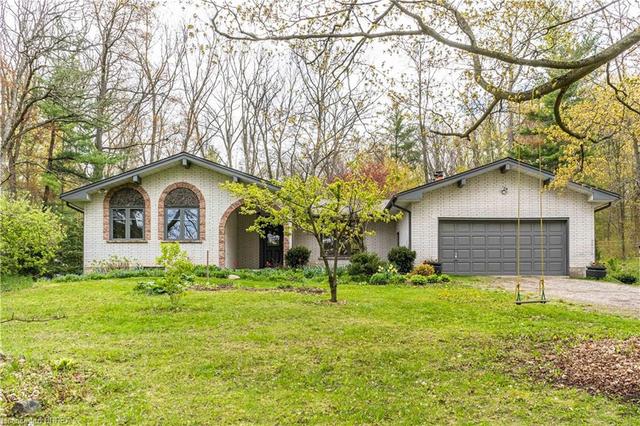 532 Blue Lake Road, House detached with 4 bedrooms, 2 bathrooms and 13 parking in Brant ON | Image 1