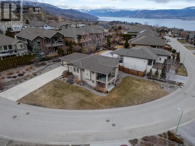 753 Kuipers Crescent, House detached with 3 bedrooms, 2 bathrooms and 2 parking in Kelowna BC | Image 43