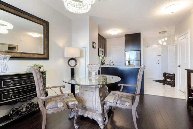 201 - 39 New Delhi Dr, Condo with 2 bedrooms, 2 bathrooms and 1 parking in Markham ON | Image 5
