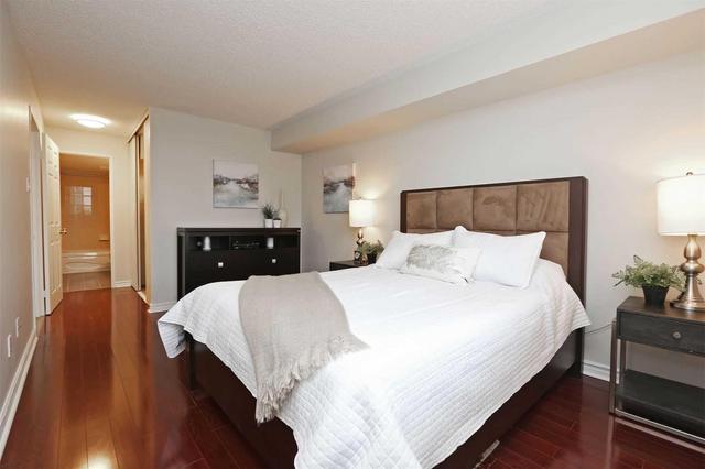 1110 - 4 Park Vista, Condo with 2 bedrooms, 2 bathrooms and 1 parking in Toronto ON | Image 18