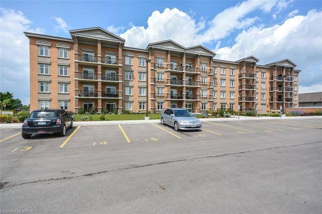 214 - 2 Colonial Drive, House attached with 2 bedrooms, 2 bathrooms and 2 parking in Guelph ON | Image 12