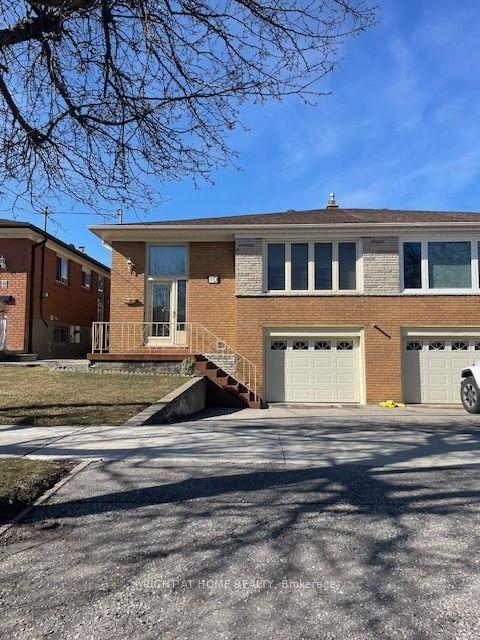 10 Watney Cres, House semidetached with 3 bedrooms, 2 bathrooms and 4 parking in Toronto ON | Image 1