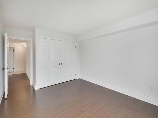 1001 - 5 Concorde Pl, Condo with 2 bedrooms, 2 bathrooms and 1 parking in Toronto ON | Image 6