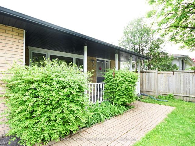 2054 Davebrook Rd, House detached with 4 bedrooms, 2 bathrooms and 4 parking in Mississauga ON | Image 12