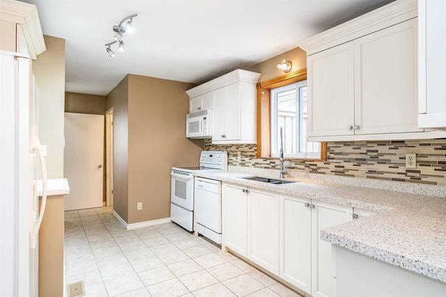 39 Little Lake Dr, House detached with 3 bedrooms, 3 bathrooms and 8 parking in Barrie ON | Image 12