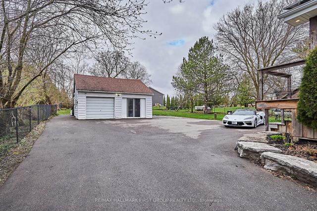 2170 Thornton Rd N, House detached with 3 bedrooms, 2 bathrooms and 13 parking in Oshawa ON | Image 34