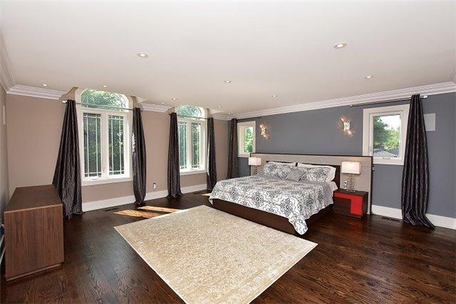 425 Rebecca St, House detached with 4 bedrooms, 5 bathrooms and 9 parking in Oakville ON | Image 11