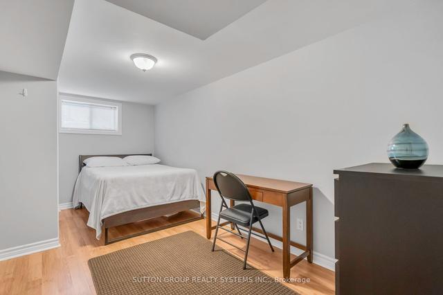 17 Arthur St, House semidetached with 3 bedrooms, 2 bathrooms and 3 parking in Toronto ON | Image 28