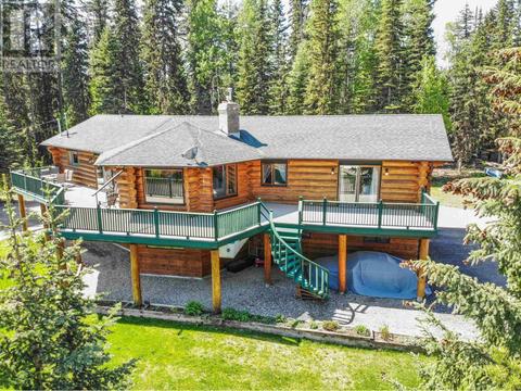 4845 Ten Mile Lake Road, House detached with 3 bedrooms, 3 bathrooms and null parking in Cariboo B BC | Card Image