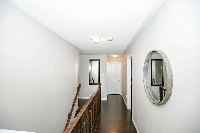 679 Yates Dr, House detached with 3 bedrooms, 3 bathrooms and 4 parking in Milton ON | Image 9