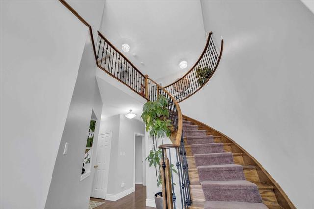 900 Barbados St, House detached with 5 bedrooms, 4 bathrooms and 6 parking in Oshawa ON | Image 13