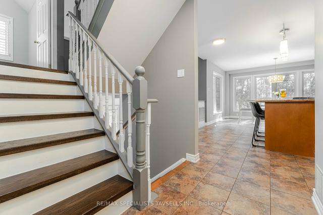 5593 Escarpment Sdrd, House detached with 3 bedrooms, 3 bathrooms and 8 parking in Caledon ON | Image 4
