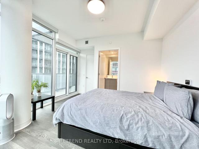 1013 - 50 Power St, Condo with 2 bedrooms, 2 bathrooms and 1 parking in Toronto ON | Image 8