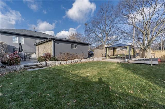 988 North Shore Blvd W, House detached with 1 bedrooms, 2 bathrooms and 4 parking in Burlington ON | Image 19